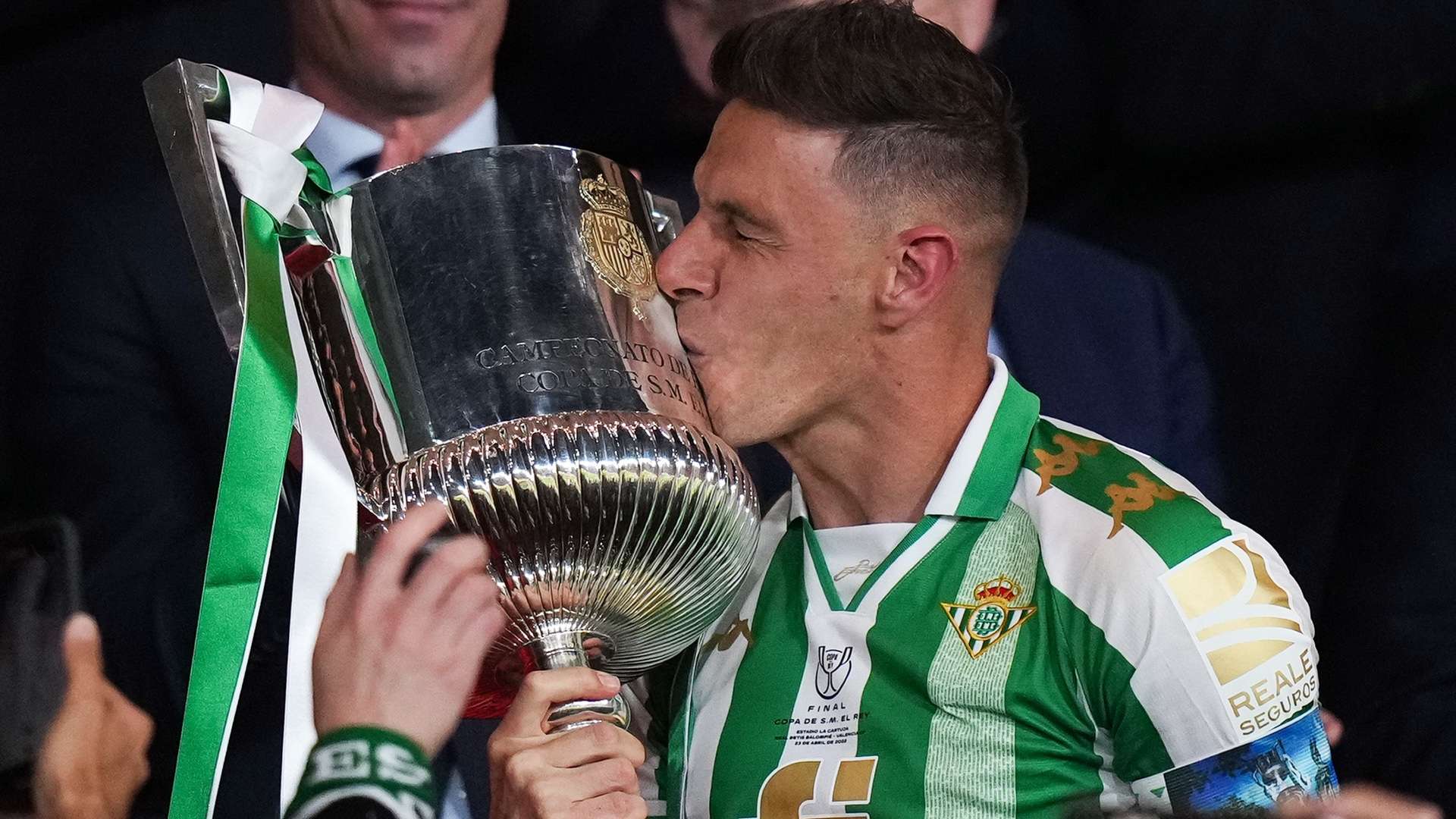 又是足球盛 又是足球盛