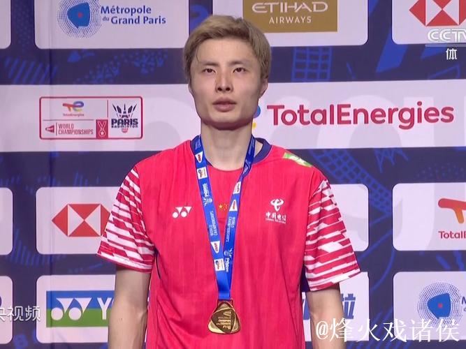 石宇奇荣膺世界羽联年度最佳男单运动员 石宇奇荣膺世界羽联年度最佳男单运动员