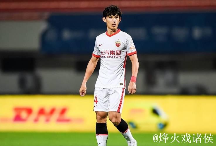 越老越妖！昔日庸才成争冠最关键人物，球员标杆，中超属他最自律