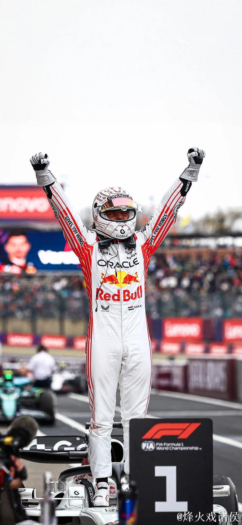 维斯塔潘日本站摘冠 诺里斯与皮亚斯特里紧随其后获二三名 维斯塔潘日本站摘冠 诺里斯与皮亚斯特里紧随其后获二三名